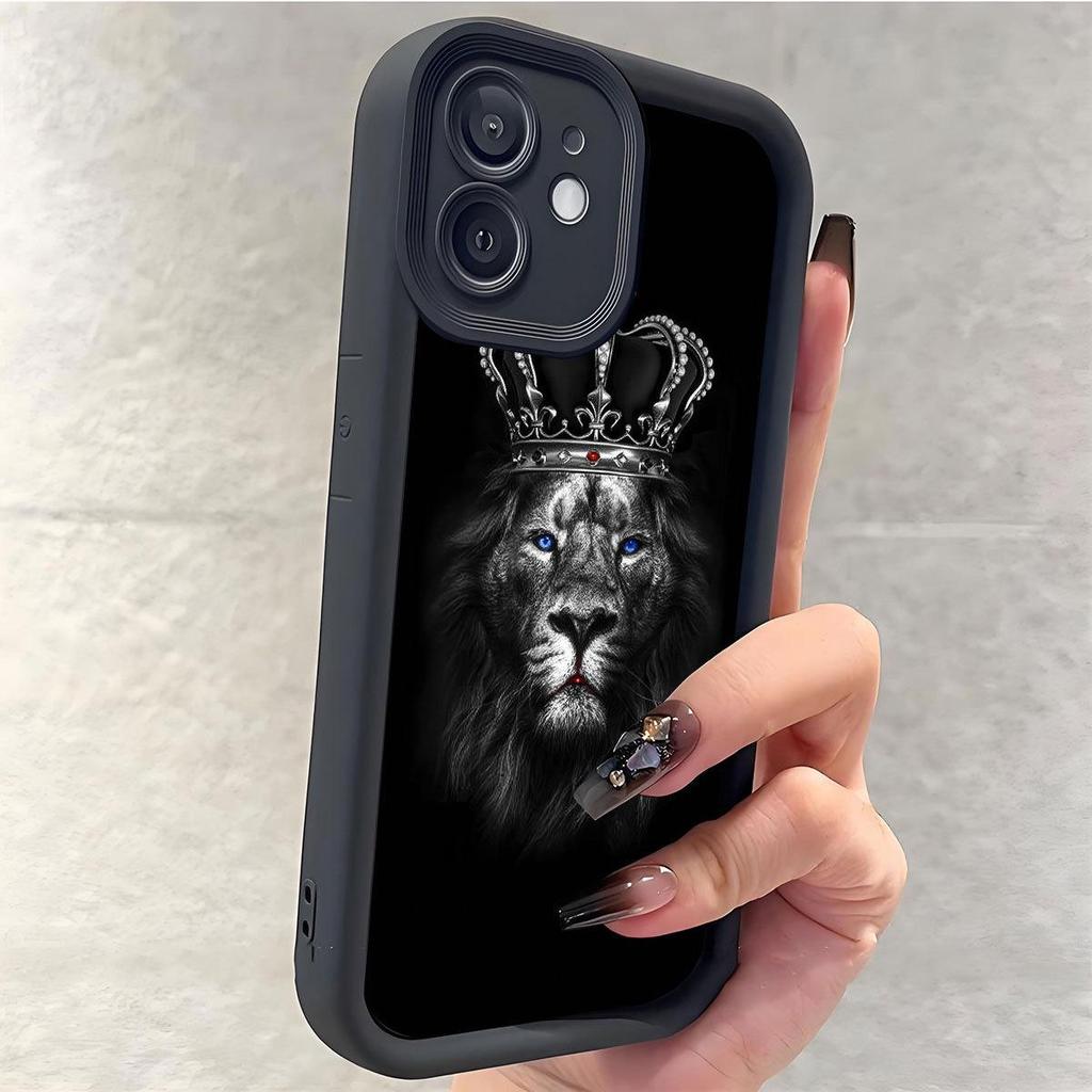 Lion Head Crown Black Groove iPhone 15/16/17 Pro Max Protective Case