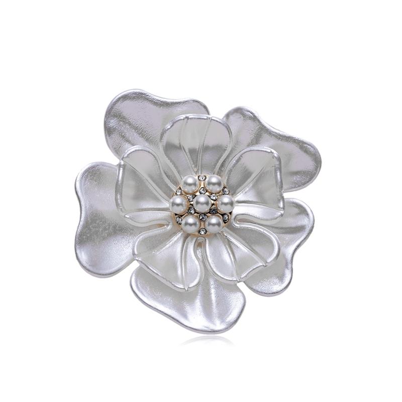 Nuova Brooch Camelia alla Moda da Donna Eleganti Spille Fiore Perla Moda Femminile Festa Cappotto Vestito Sciarpa Accessori Gioielli Regali
