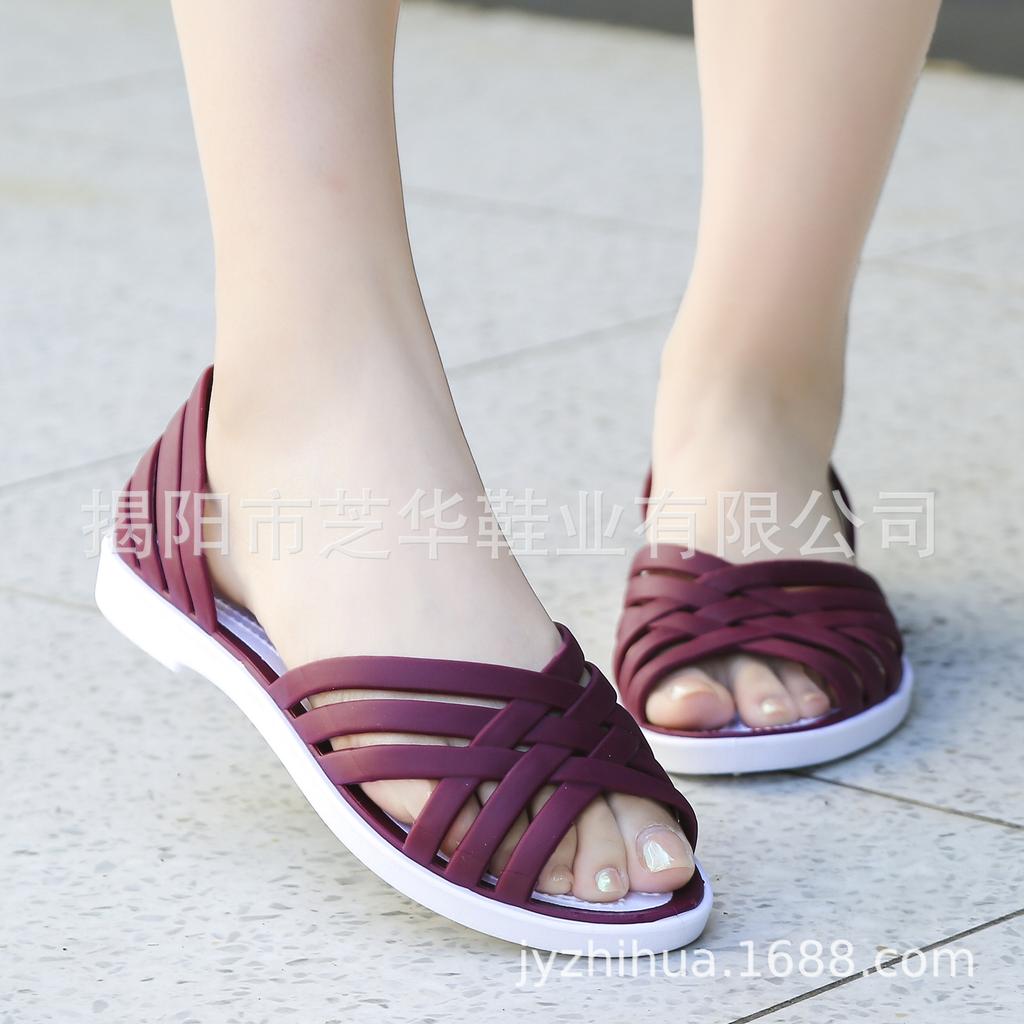 Flat Sandal Women Open Toe Lightweight Slip On Casual Summer Beach Shoes with Crisscross Strap Design and Flexible Sole