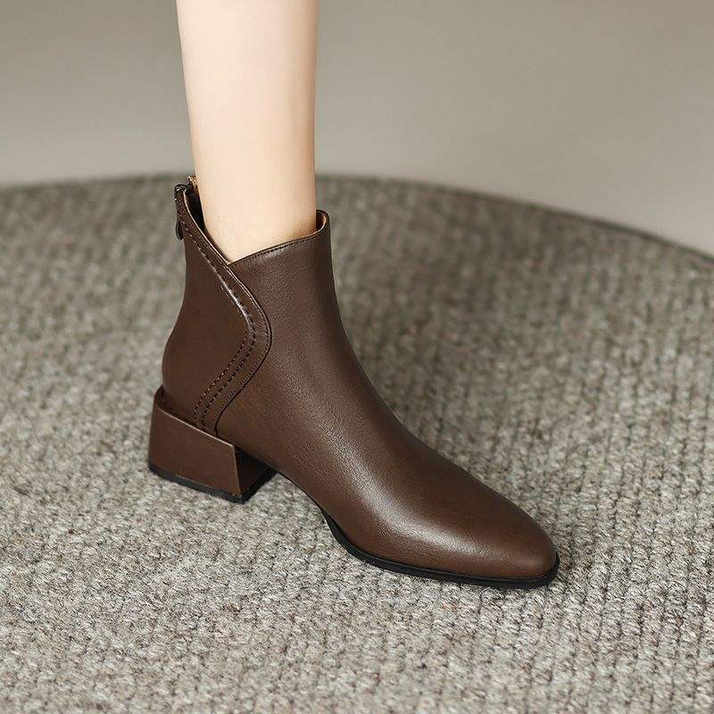 Retro Brown Chelsea Boots Pointed Short Boots Women's Spring and Autumn Single Boots Thick Heel Skinny Boots Middle Heel Martin Boots and Ankle Boots