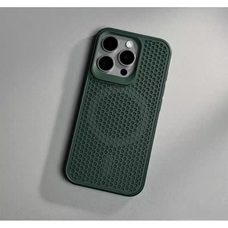 Summer honeycomb heat dissipation is suitable for iPhone17promax magnetic mobile phone case Apple 16 mesh matte 15 ultra-thin.