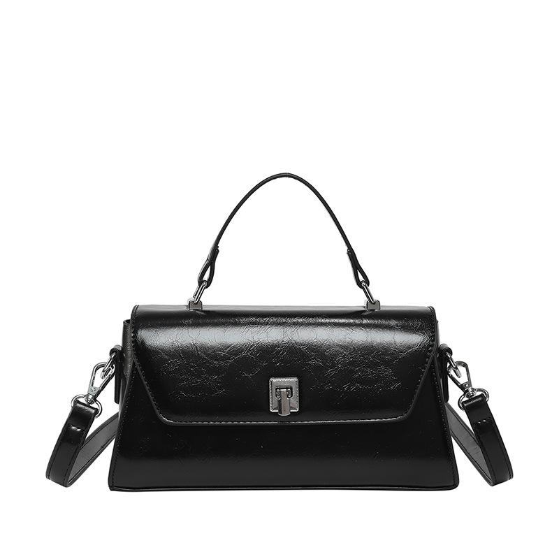 Wholesale popular niche fashion high sense portable small square bag women's temperament commuting casual versatile messenger bag