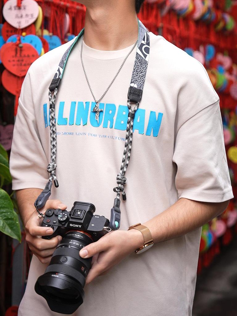 Series Camera Durable and Lightweight Available In 6 Shoulder Neck Compatible with DSLR and Mirrorless Cameras [leofoto] L-CS-206(BW) Strap, Design,