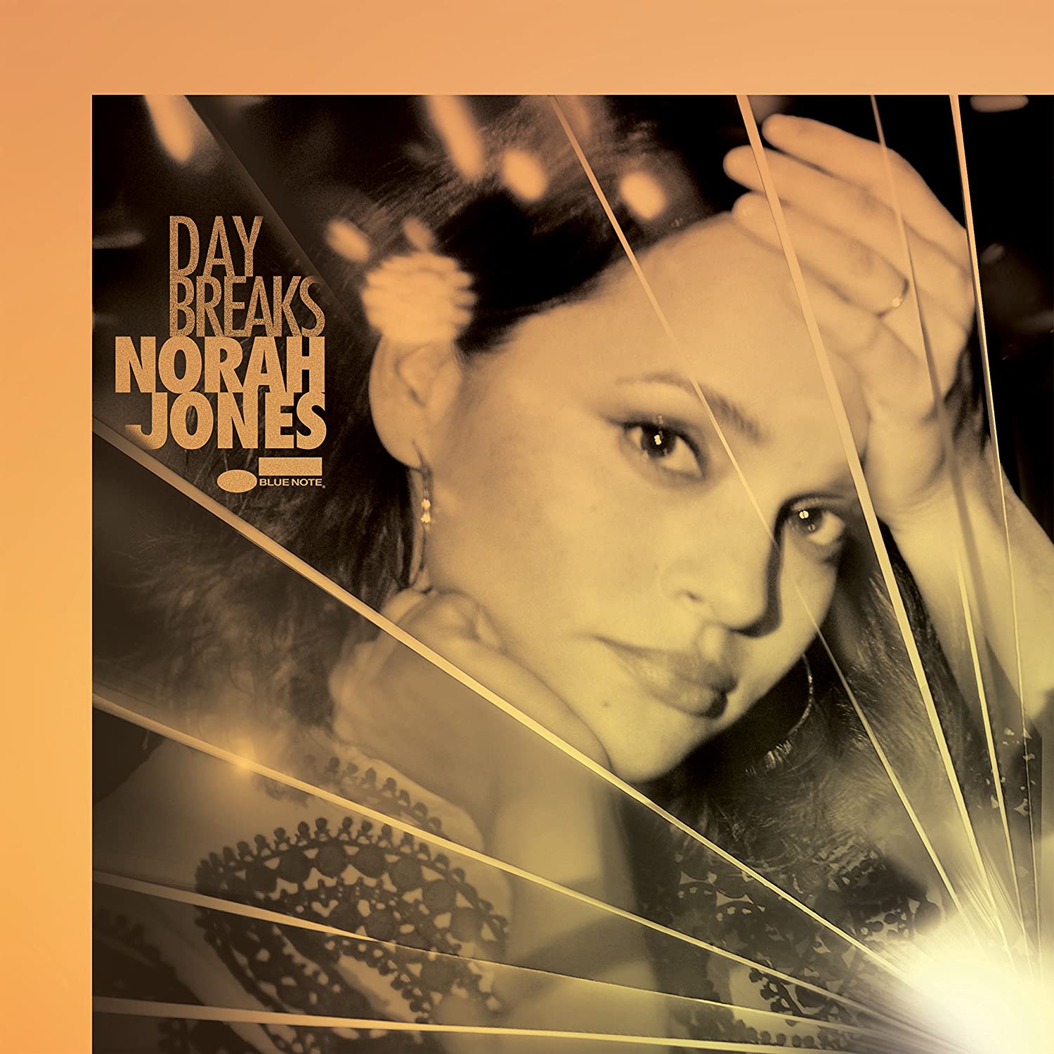 

CD NORAH JONES - Day Breaks B002520702 Blue Note 2016 Europe Pop Used