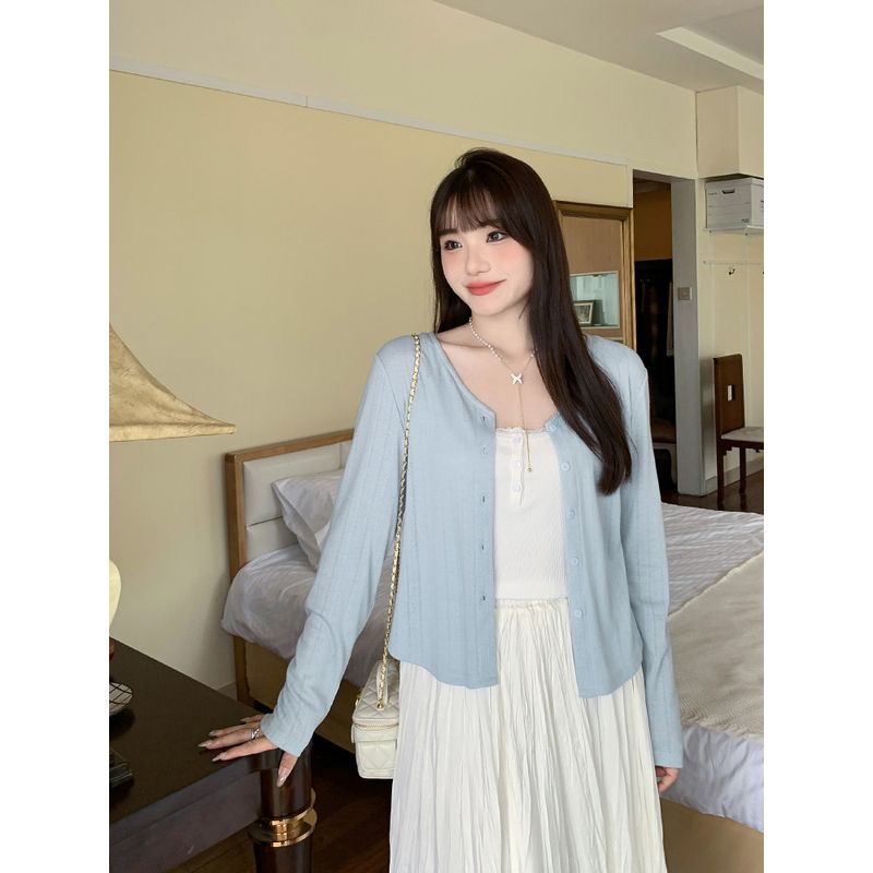 New Arrivals for Plus-Size Women: V-Neck Korean-Style High-End Cardigan, Versatile, Slimming, Covering the Body, Lightweight Sun-Protection Jacket