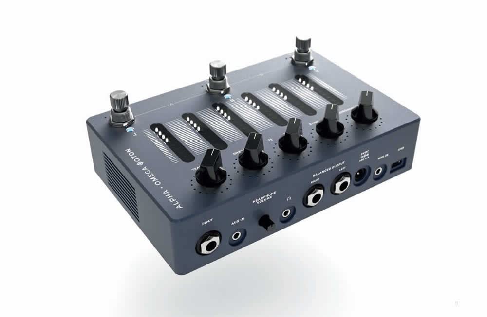 Darkglass Electronics Alpha Omega Photon Bass Effects Preamp/Overdrive