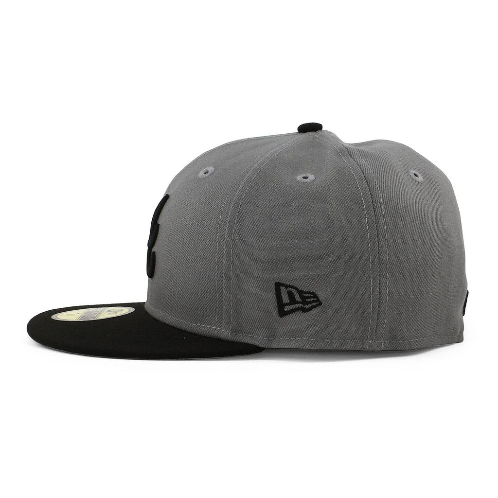[New Era] 59FIFTY Atlanta Braves [MLB TEAM-BASIC FITTED CAP] ATLANTA BRAVES 5950 Klobouk Šedá Černá (7-12 (Cca. 59,6 cm)) [Použitý]