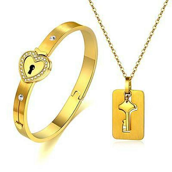 Fly to the Clouds Titanium Steel Couple's Concentric Lock Bracelet & Necklace Set