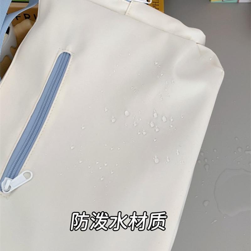 Japanese Ins New Highvalue College Style Fresh and Sweet Bar Pain Bag Girl Light Daily Messenger Bag