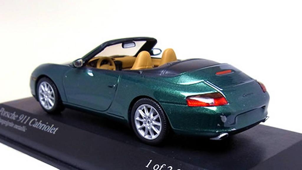 1/43 Porsche 911 Cabriolet (2001)/ GREEN.M