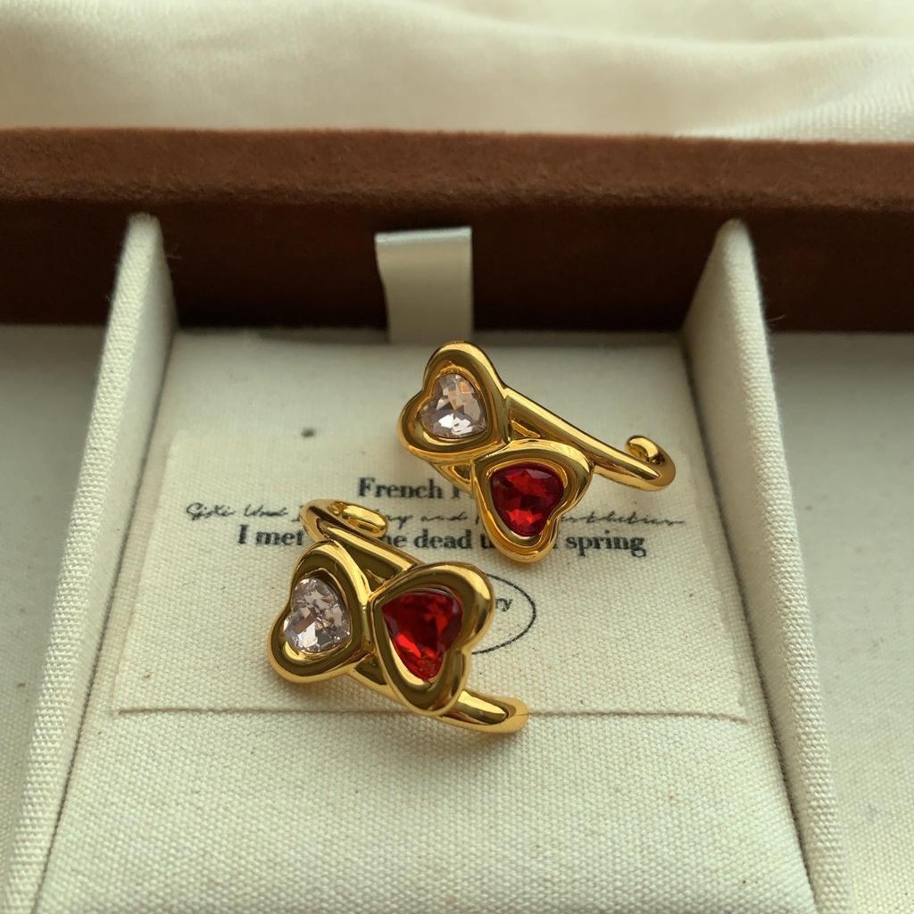Classic Romantic Three-Dimensional Winding Double Heart Stud Earrings, Smart And Shiny Light Luxury Atmosphere, Niche Earrings