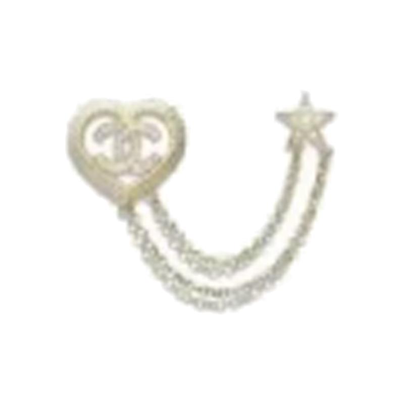 

CHANEL [24P New Product] Love Logo Gold Star Belt Chain Brooch Women s Gold золотий