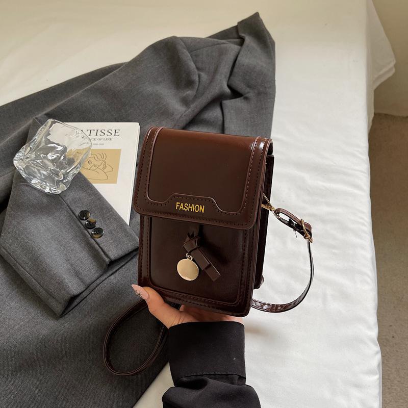 

Mini bag women s 2025 new trendy autumn popular fashion super fire shoulder bag crossbody mobile phone bag small square bag темно-коричневого