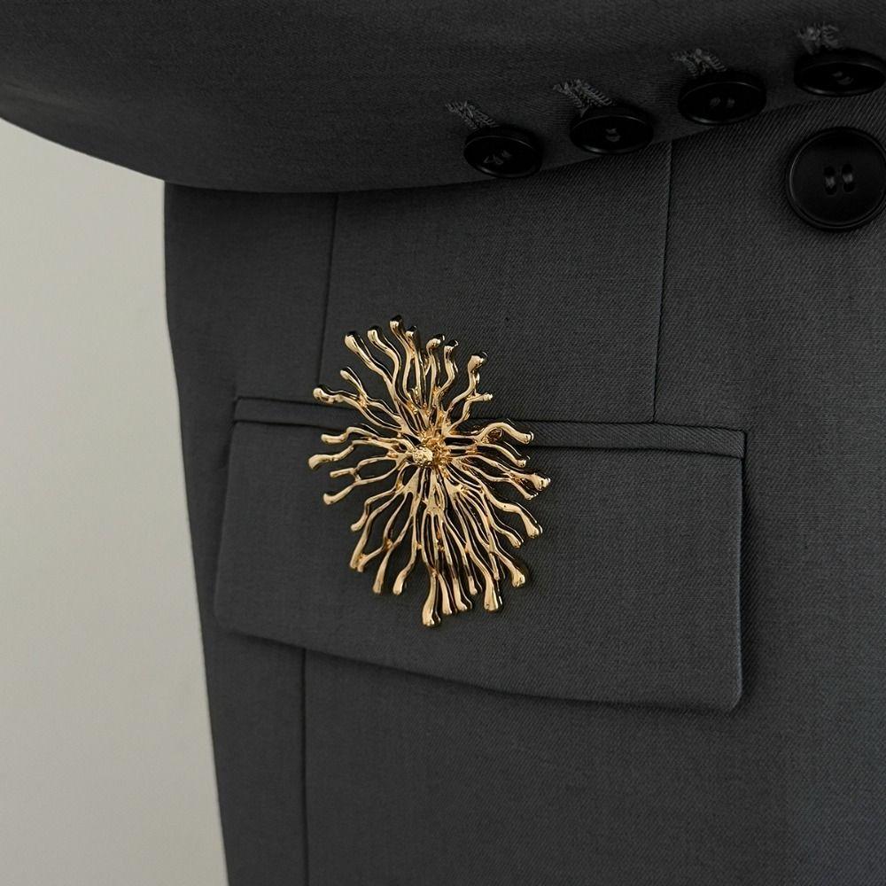 Irregular Metal Geometric Pin Gold Color Lapel Pin Sun Goddess Brooch Suit Accessories