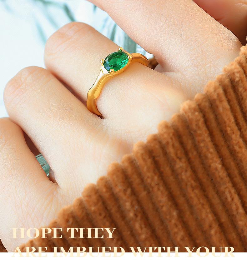 Korean-Inspired Brass Ring Set with Oval Emerald Zircon: Unique Design for Couples