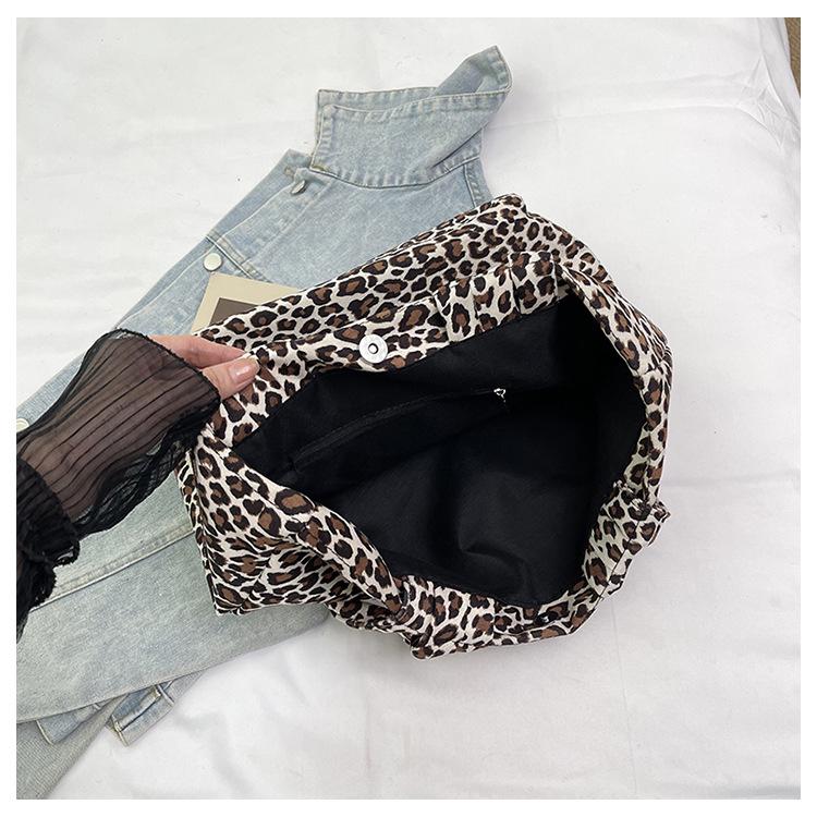 2025 Autumn/Winter Leopard Print Cute Single Shoulder Tote Bag - Large Capacity Shopping Handbag