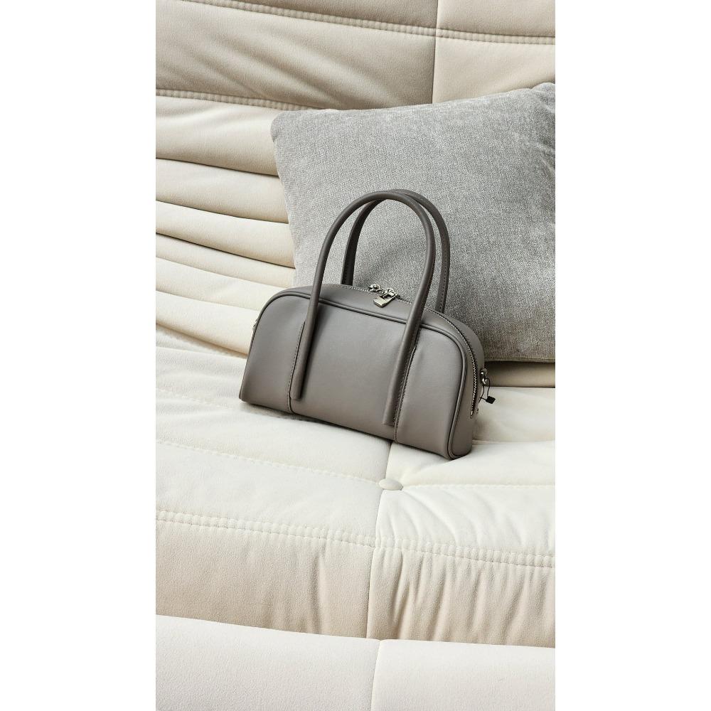 Genuine Leather Protective Case For Football With Texture 2025 New Style Minimalist Wave Pattern Women's Handbag Single Shoulder  Bag