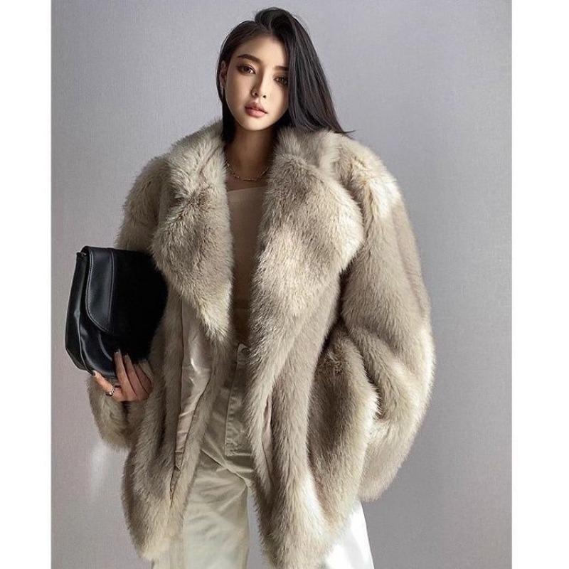 

New Toka imitation fox fur coat women s medium and long temperament large lapel loose plush coat S