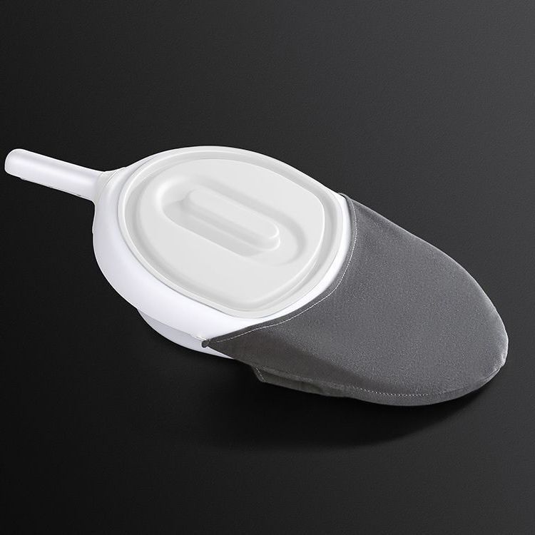 Bedridden elderly paralyzed patients horizontal bedpan with lid attached postpartum women sitting on the bedpan