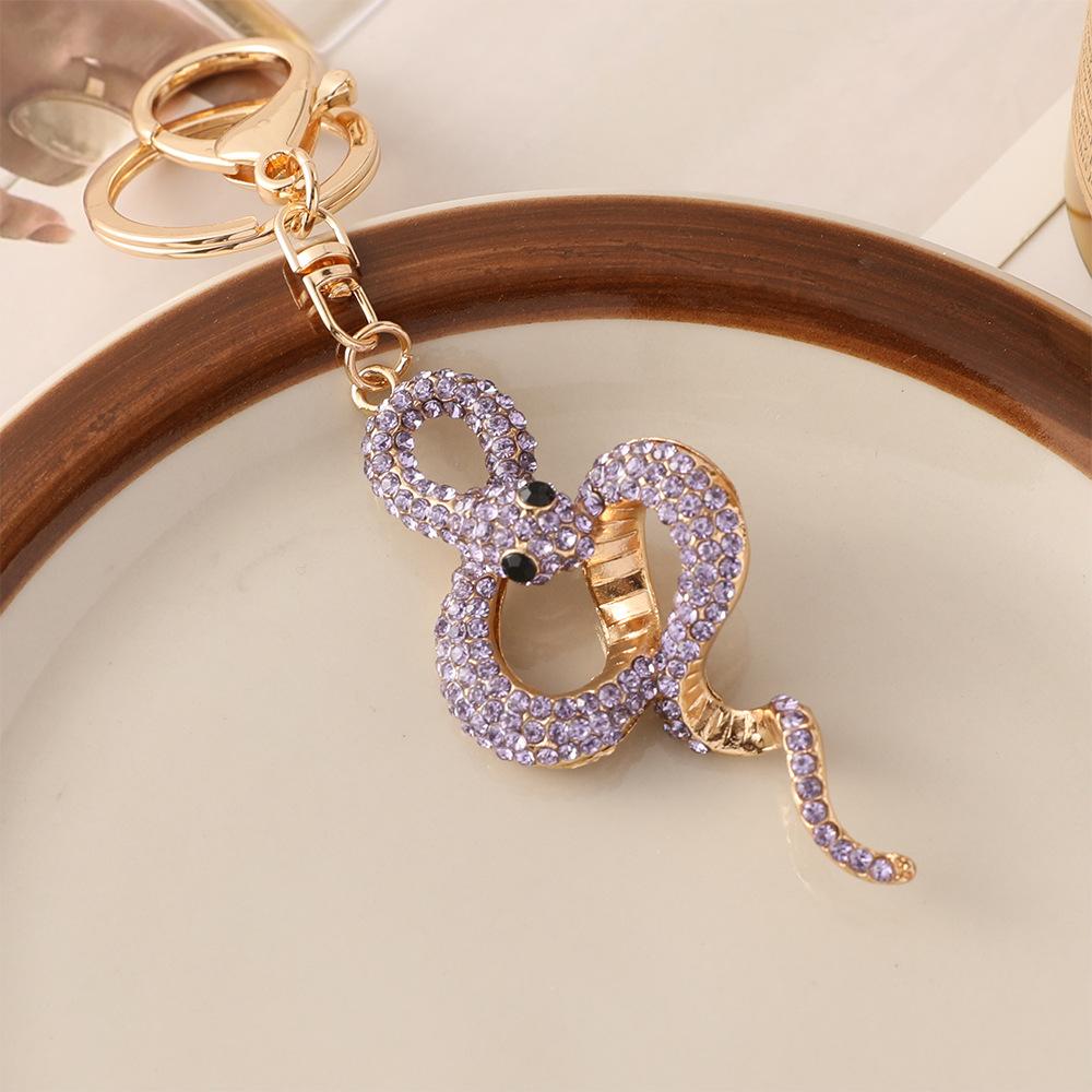

Zodiac Series Metal Diamond Animal Snake Keychain Pendant Exquisite Bag Pendant Small Gift фиолетовый