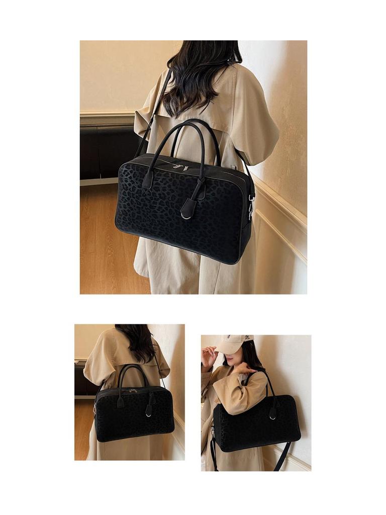 2025 Versatile Large Capacity Crossbody Travel Bag: Lightweight, Fashionable Casual Luggage for Business Trips