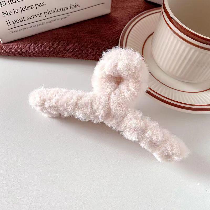 Plysch Hårklo: Söt, Fluffig & Stor för Höst och Vinter