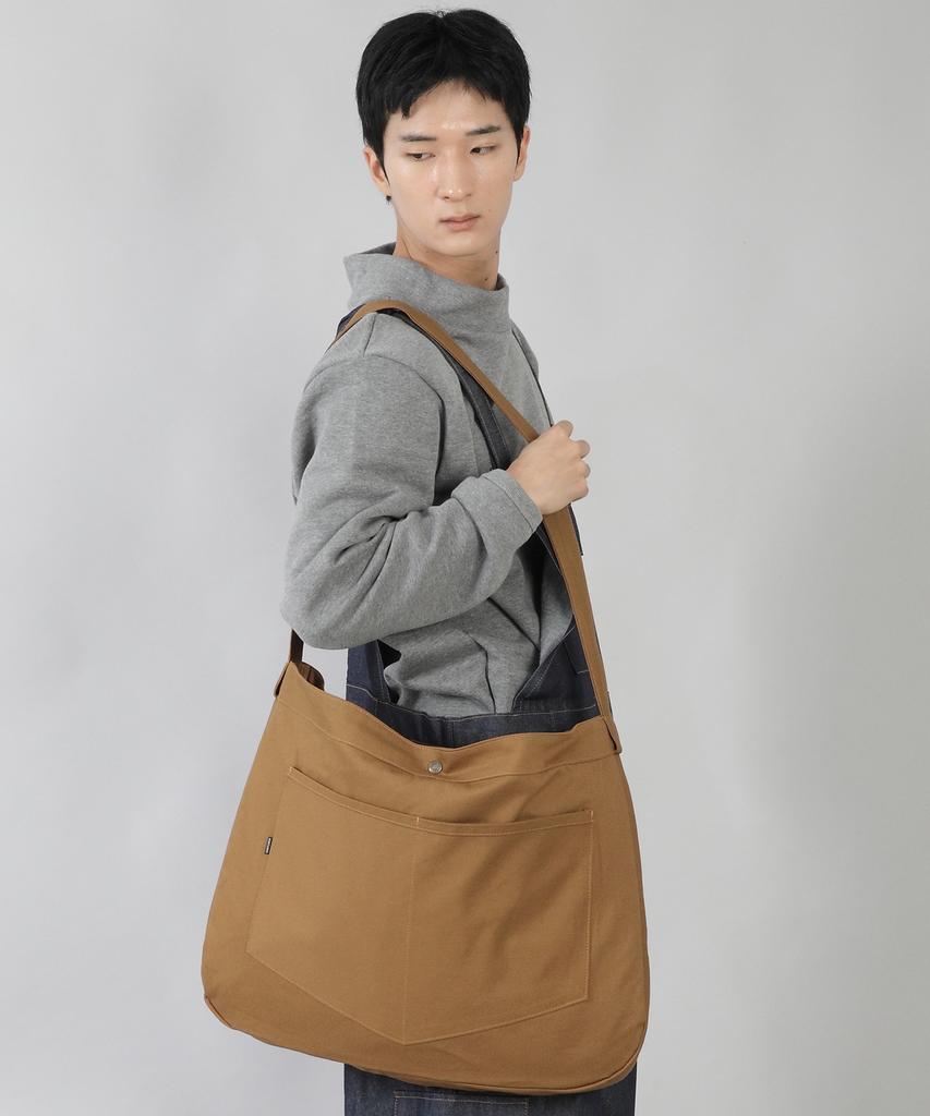 Saintcrew Round Volume Pentagon Pocket Crossbody Bag Rvp-150 Camel