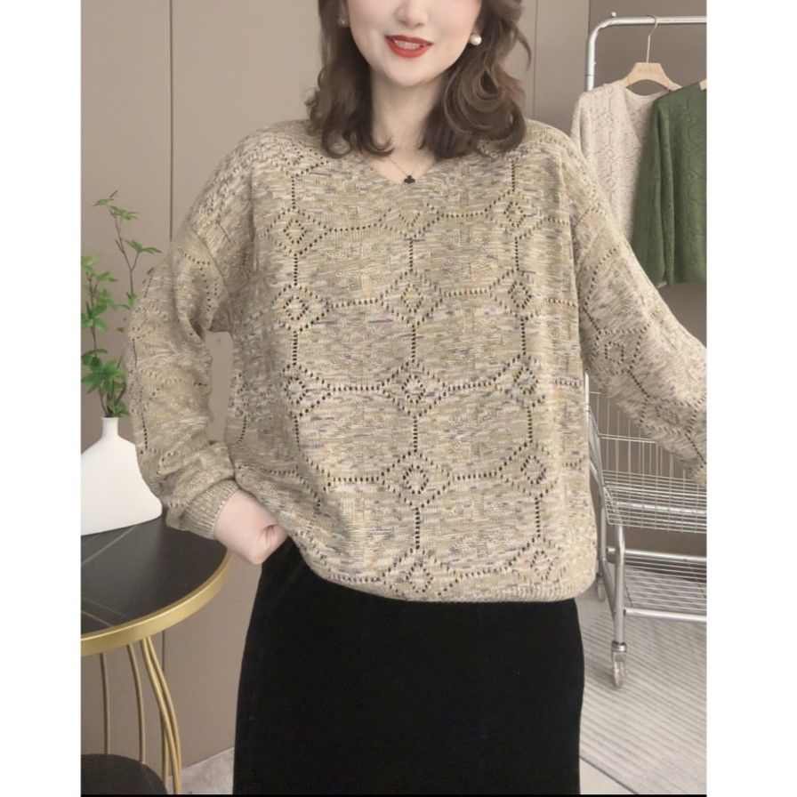 Women's Hollow V-neck Long Sleeve Knitted TopSpring Women's Fashionable and Versatile Style Small Shirt