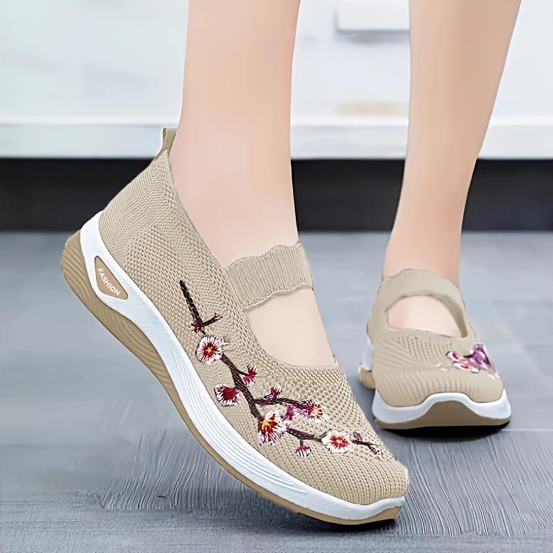 Mom shoes summer new shallow mouth embroidered single shoes middle-aged and elderly one-pedal breathable casual shoes women's cloth shoes