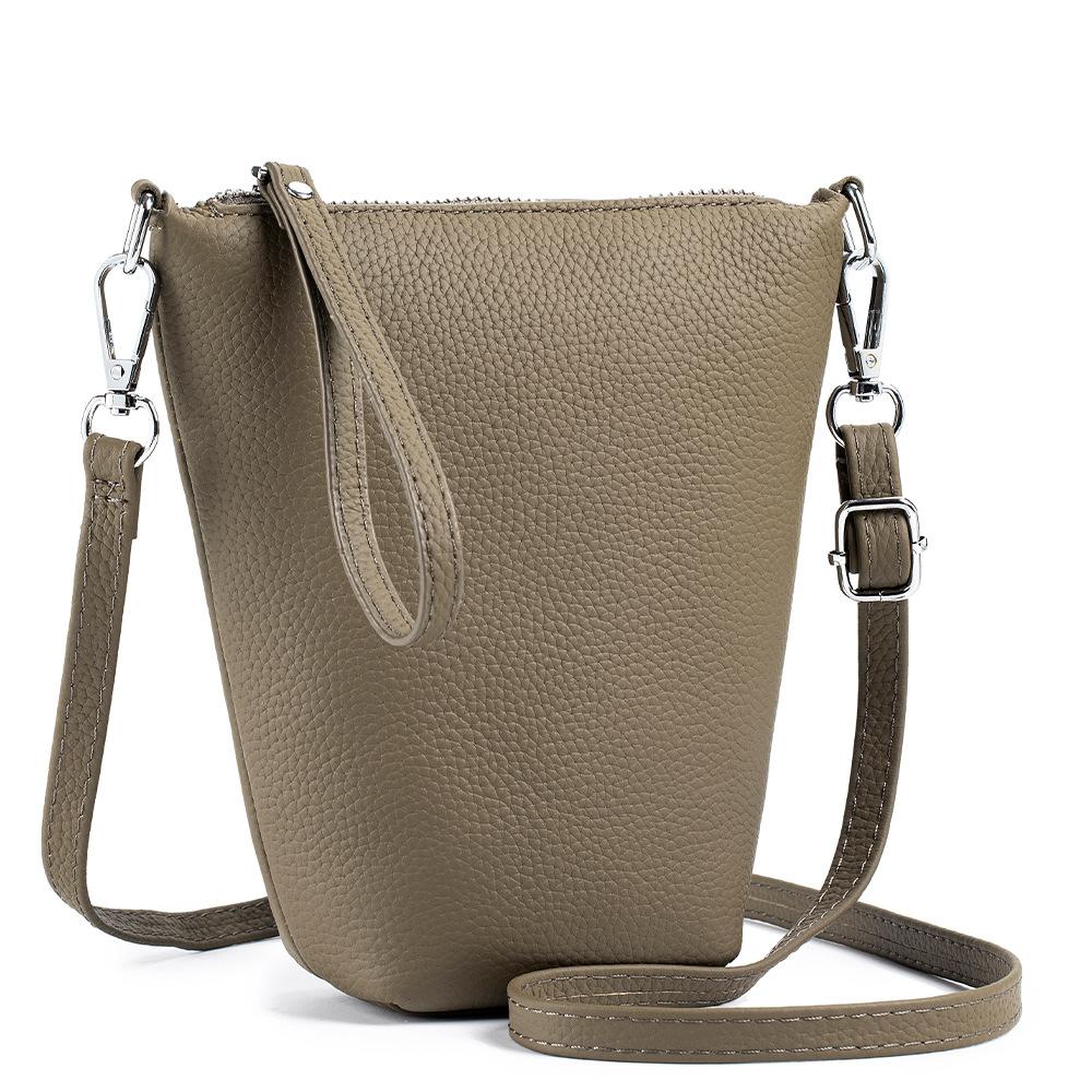 Stylish and Simple One-shoulder Messenger Bag, First-layer Cowhide Casual Mobile Phone Bag, Women's Mini Bucket Bag, Textured Women's Bag
