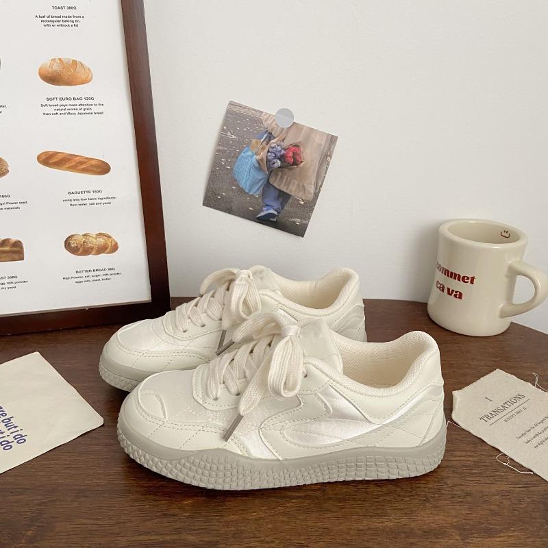 Women's niche design thick baseplate shoes women's new summer breathable little white shoes versatile shoes