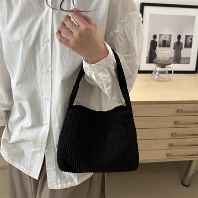 Dámské kabelky – Tašky přes rameno