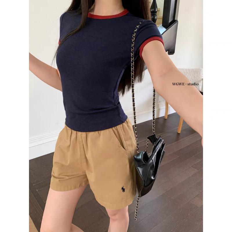 Kontrastfarbenes einfarbiges Rundhals-Slim-Kurzarm-T-Shirt für Damen Sommer Neues koreanisches Mode-Top