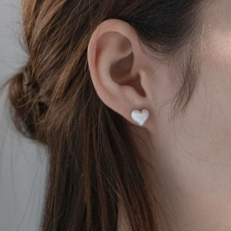 BEFORE MOONRISE [Silver 925] Glowing Heart Earrings SE201