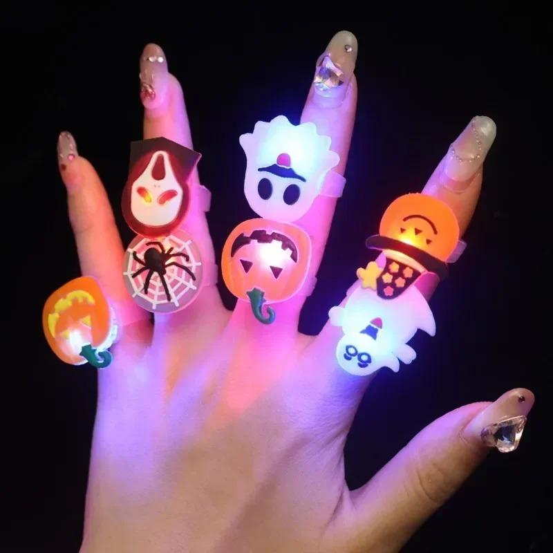 Halloween Christmas Luminous Rings Women Men Creative Cute Random Color Ring Pumpkin Ghost Spider Flash Finger Rings Fashion Accessories