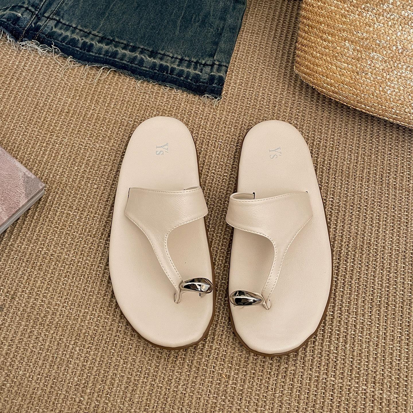 

Popular Internet celebrities black thick-soled slippers women s summer wear 2025 new models with skirts versatile French cool slippers 40 бежевый