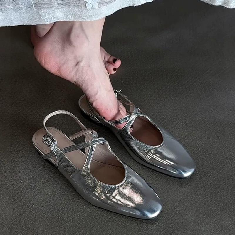 Silver versatile cross-strap flat-bottomed bag head sandals women's outer wear summer new round head light mouth rear empty single shoes