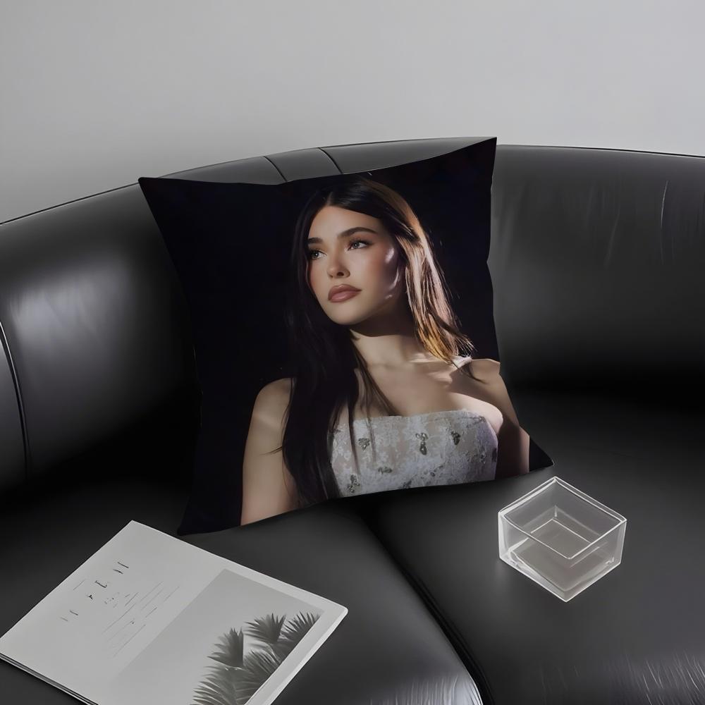 M-Madison Beerr Singer Cushion Cover Pillowcase Ultra Soft Skin Friendly Fabric Cloud Like Comfort & Concealed Zipper