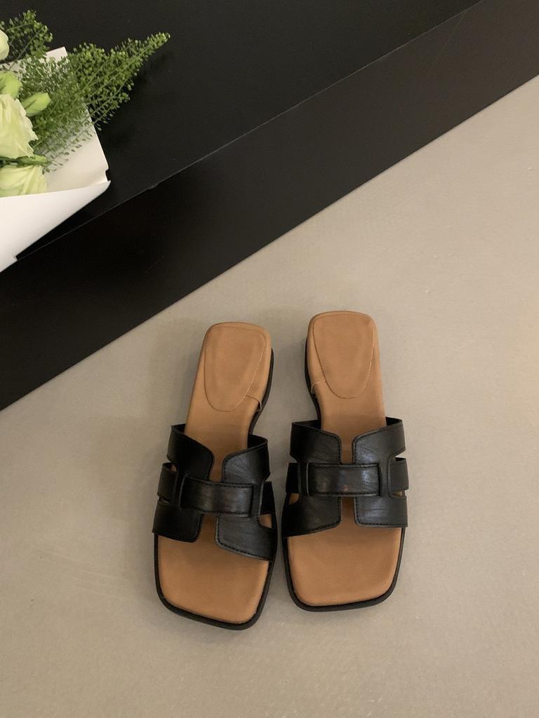 Wedge heel platform slippers women's shoes wear 2025 new summer with skirt one-word holiday sandals