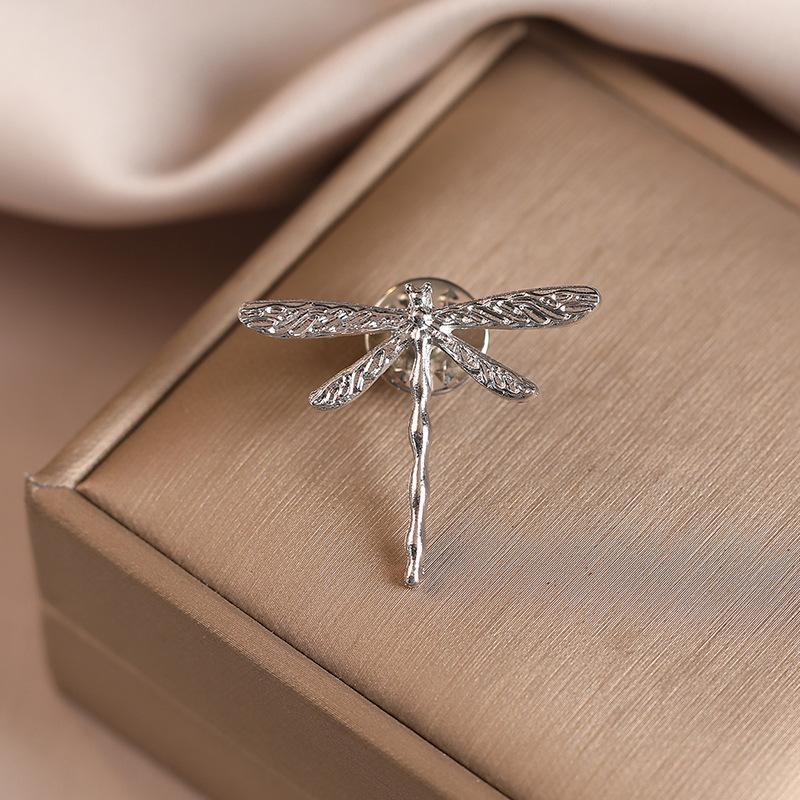 Dragonfly Brooch, Women's High-end, Light Luxury, Niche Brooch, Sweater, Suit, Corsage