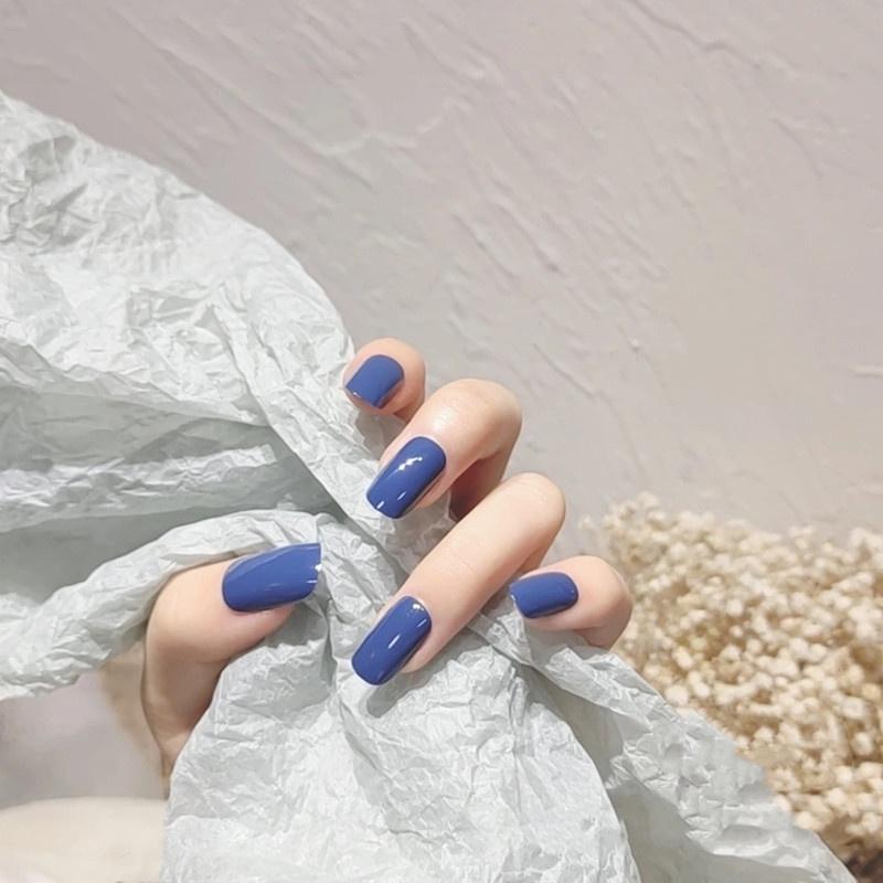 Bunte Süßigkeiten-Kollektion 24-teiliges Set kurzer dünner Nagelfolien in Uni-Farben