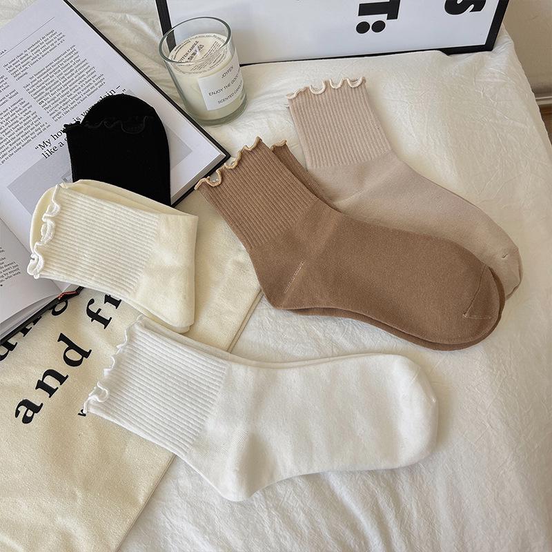 Zhuji Women's Cotton Socks: Merade Color Series, Lace Mid-Calf, Breathable, Antibacterial, Seamless, Postpartum, Versatile.
