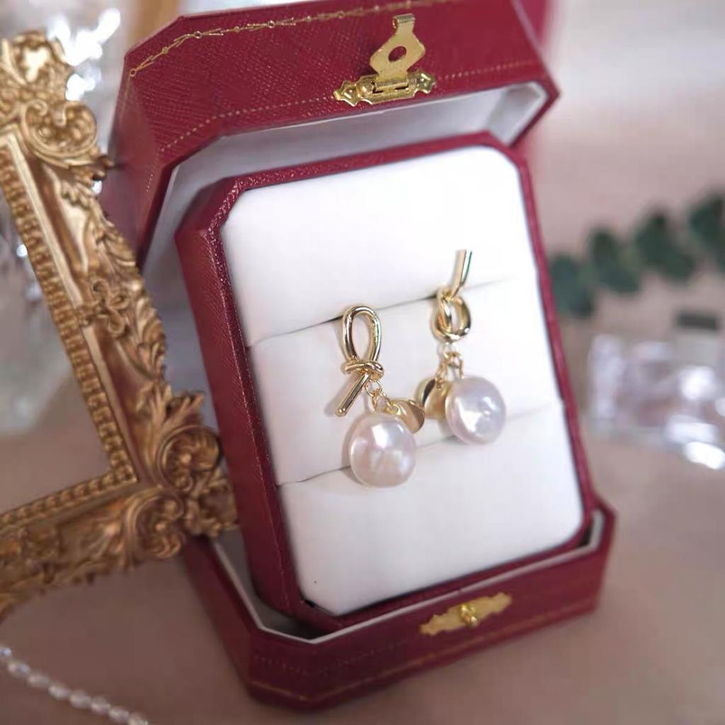 Natural Baroque Freshwater Pearl Earrings with a Sophisticated and Vintage Metal Design, Unique and Stylish