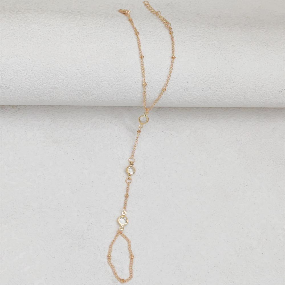 

Finger Chain with Crystals Minimalist And Fashionable Style, Suitable for Daily Use, Parties Or Mom for Women, Bracelet