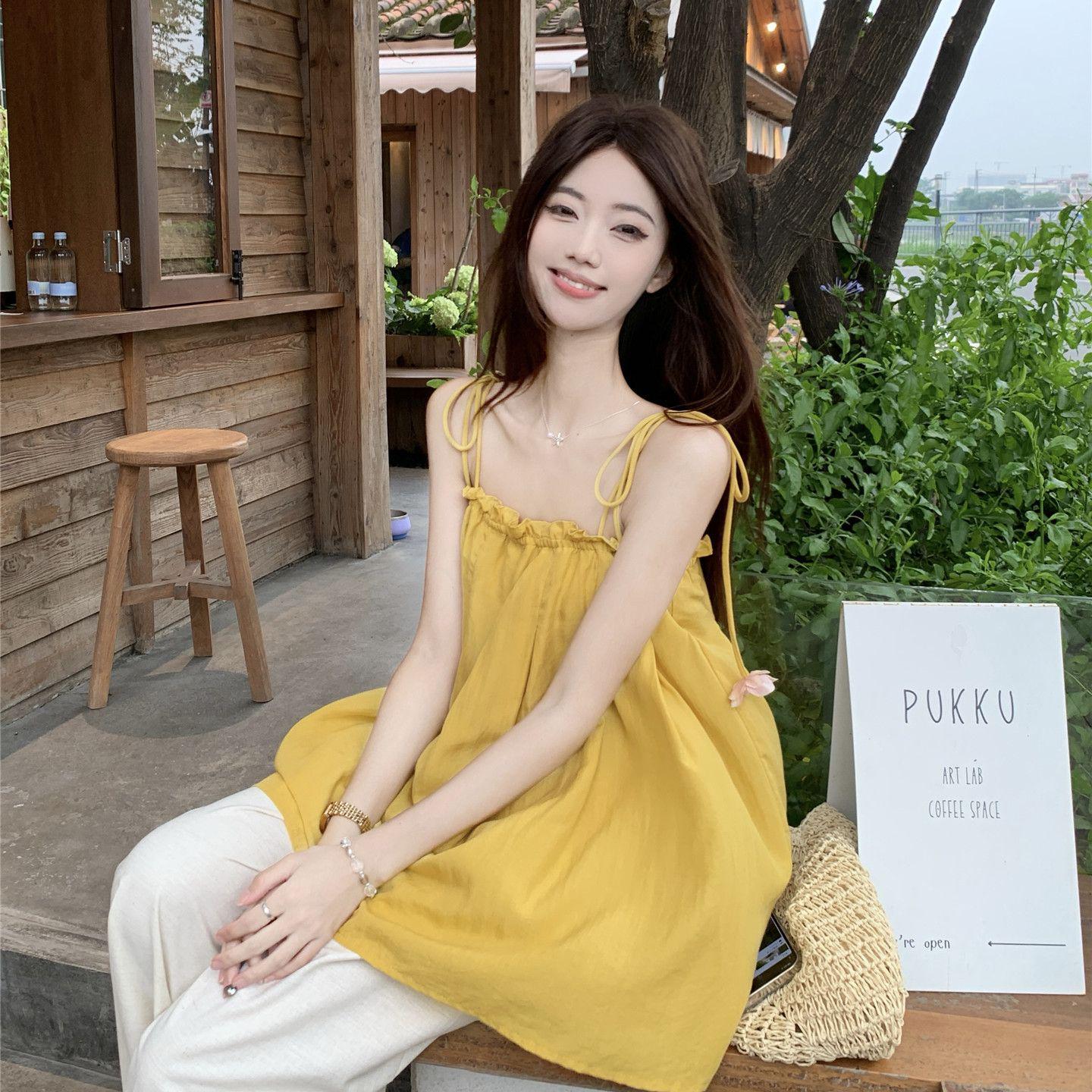 

Корейский цветочный плиссированный топ-майка - Женский летний 2026, Стиль Чистая Желание, Уменьшающий возраст свободный топ на шнуровке S 80-90 kg