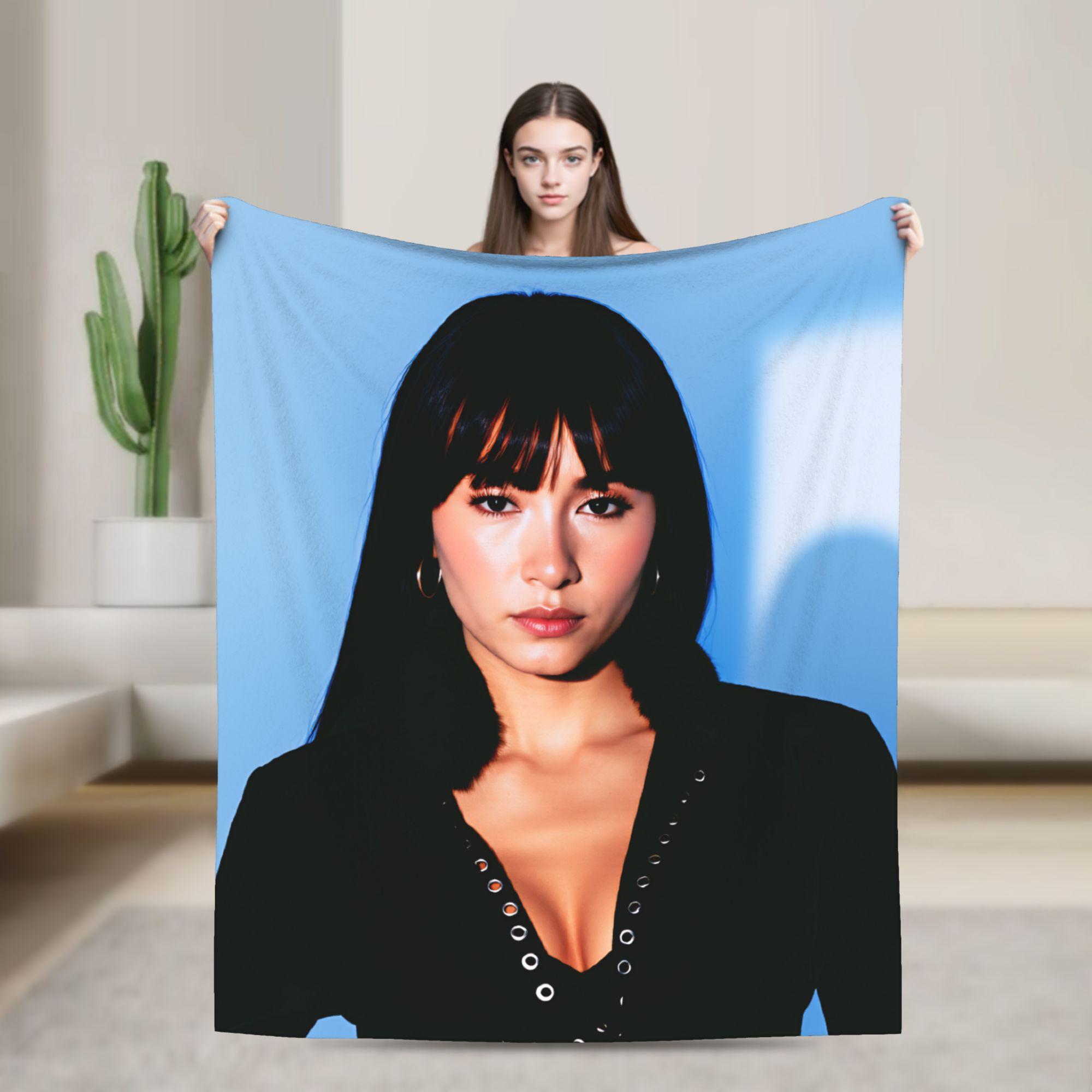 Aitanaed Singer Blanket Spanish Art Decorative Flannel Throw Blanket For Living Room Super Soft Quality Bedspread Gift Idea 30x40in