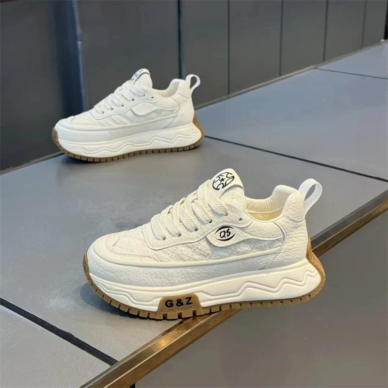 Premium leichte Luxusschuhe Herbst und Winter Plateau-Sportschuhe Freizeit-Student Forrest Gump Vaterschuhe