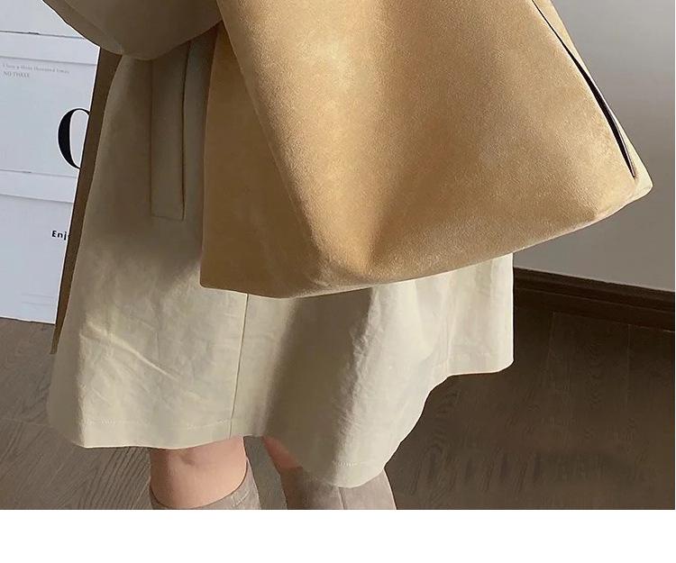 Korean Retro Plush Bucket Bag: 2023 Winter Collection, Large Capacity, Single Shoulder & Hand-Held Women's Bag