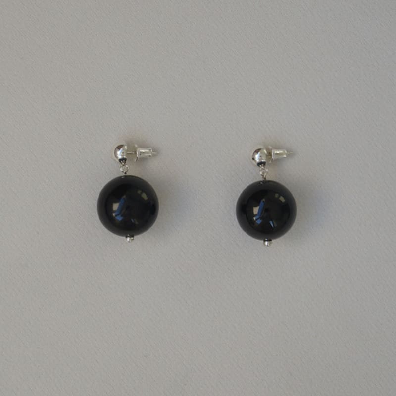 ANDEZVOUS PINA EARRINGS (ONYX)