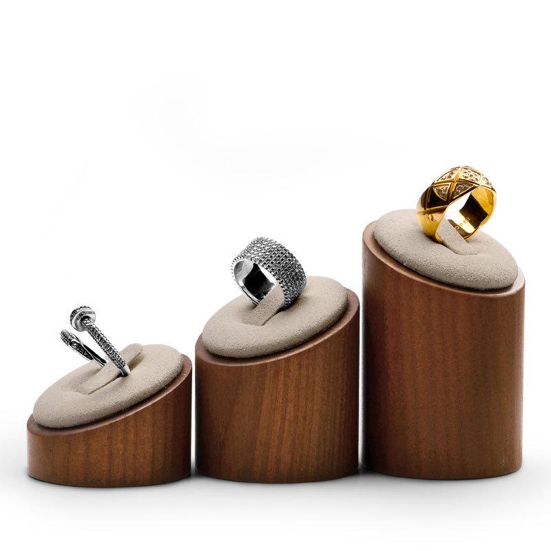 Solid Wood Ring Display Stand Creative Cylinder Slant Jewelry Props 3-Piece Ring Holder Set